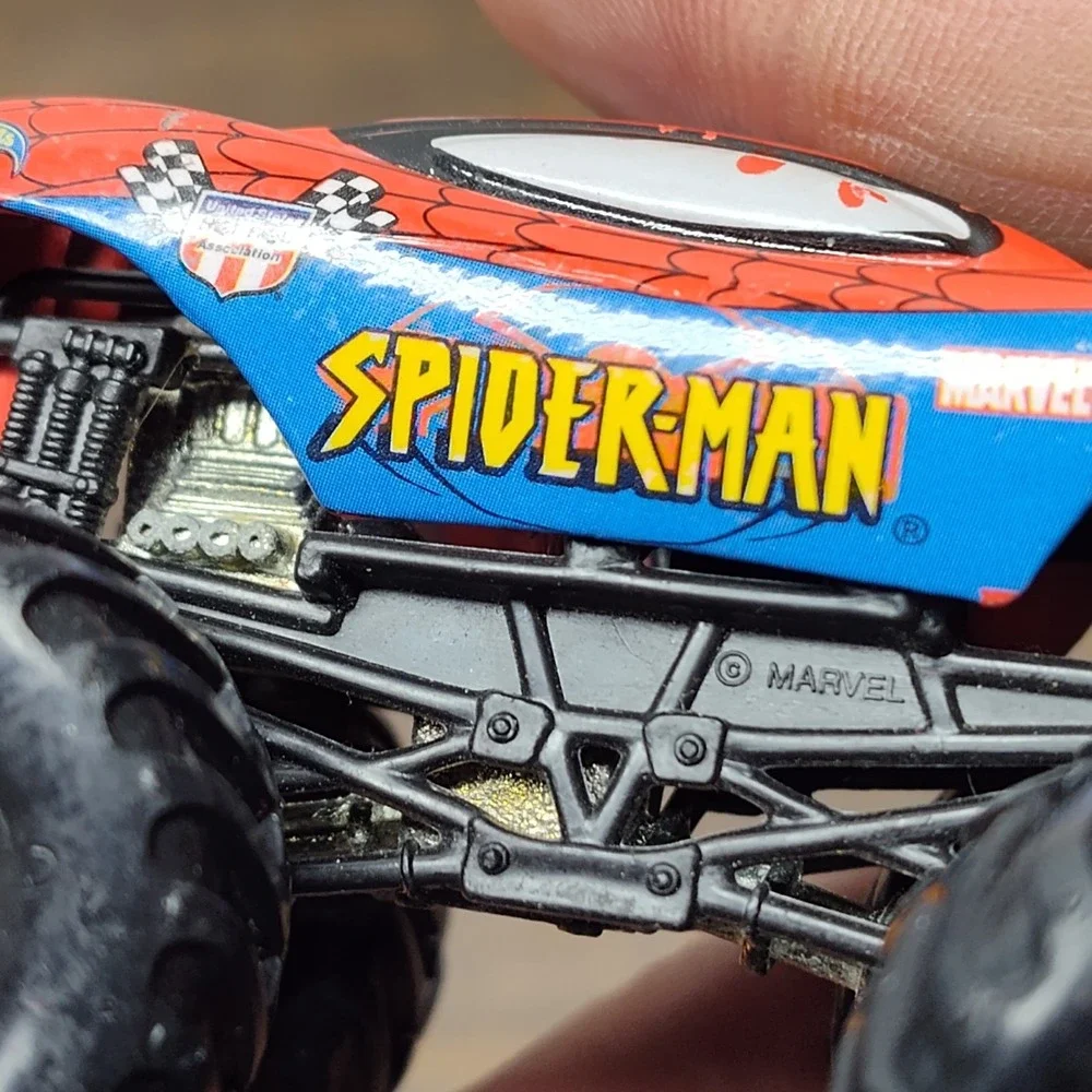 Hot Wheels Monster Jam 4X4 Truck SPIDERMAN Spider-man Marvel